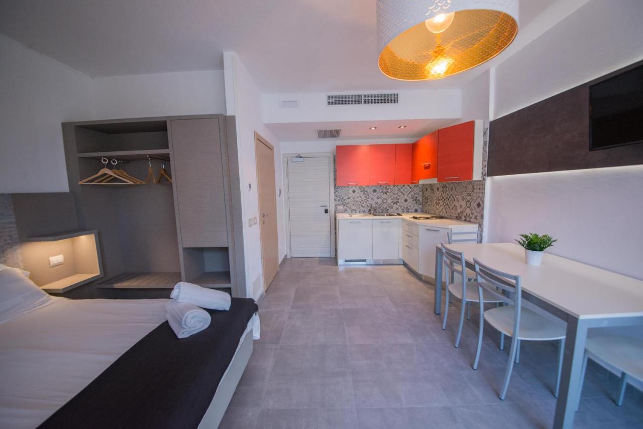Residence Cristine Riva del Garda Exteriör bild