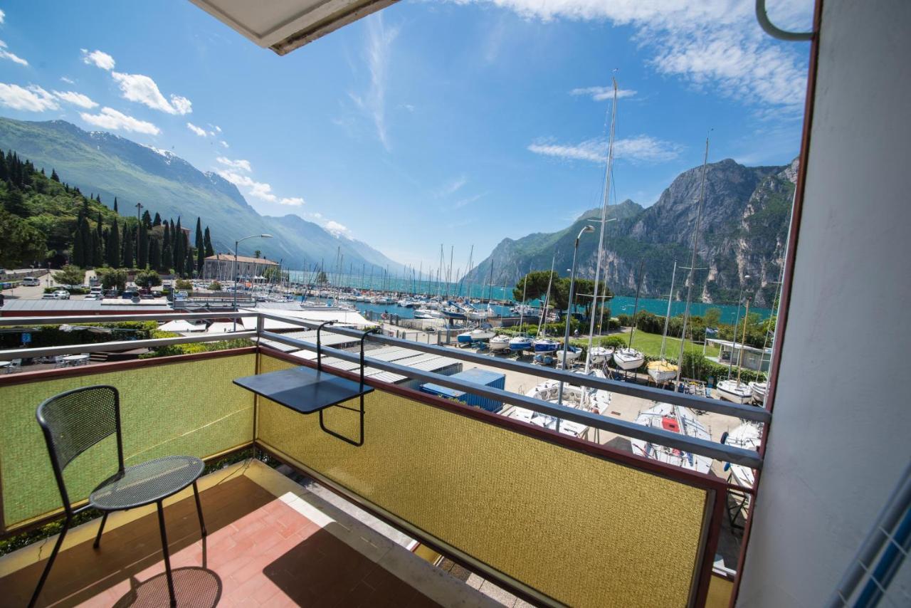 Residence Cristine Riva del Garda Exteriör bild