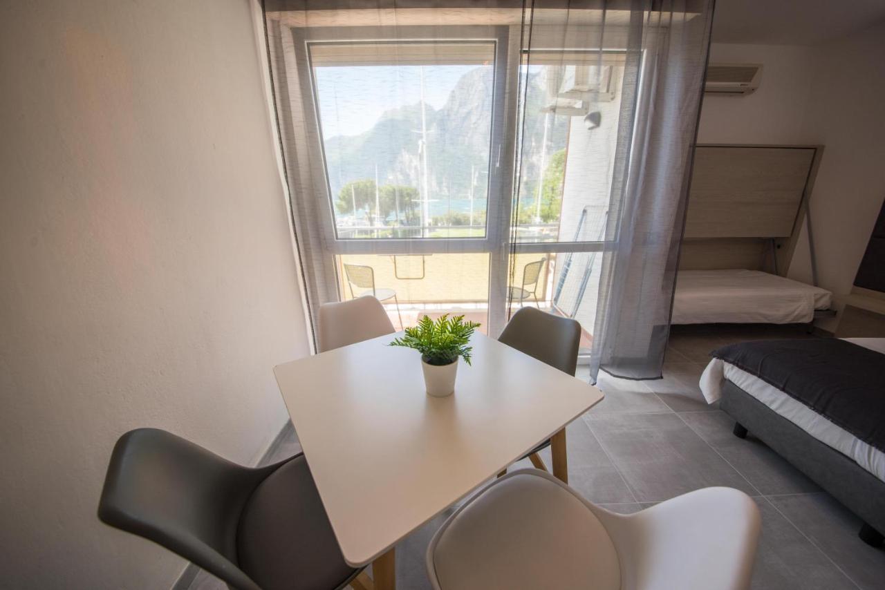 Residence Cristine Riva del Garda Exteriör bild