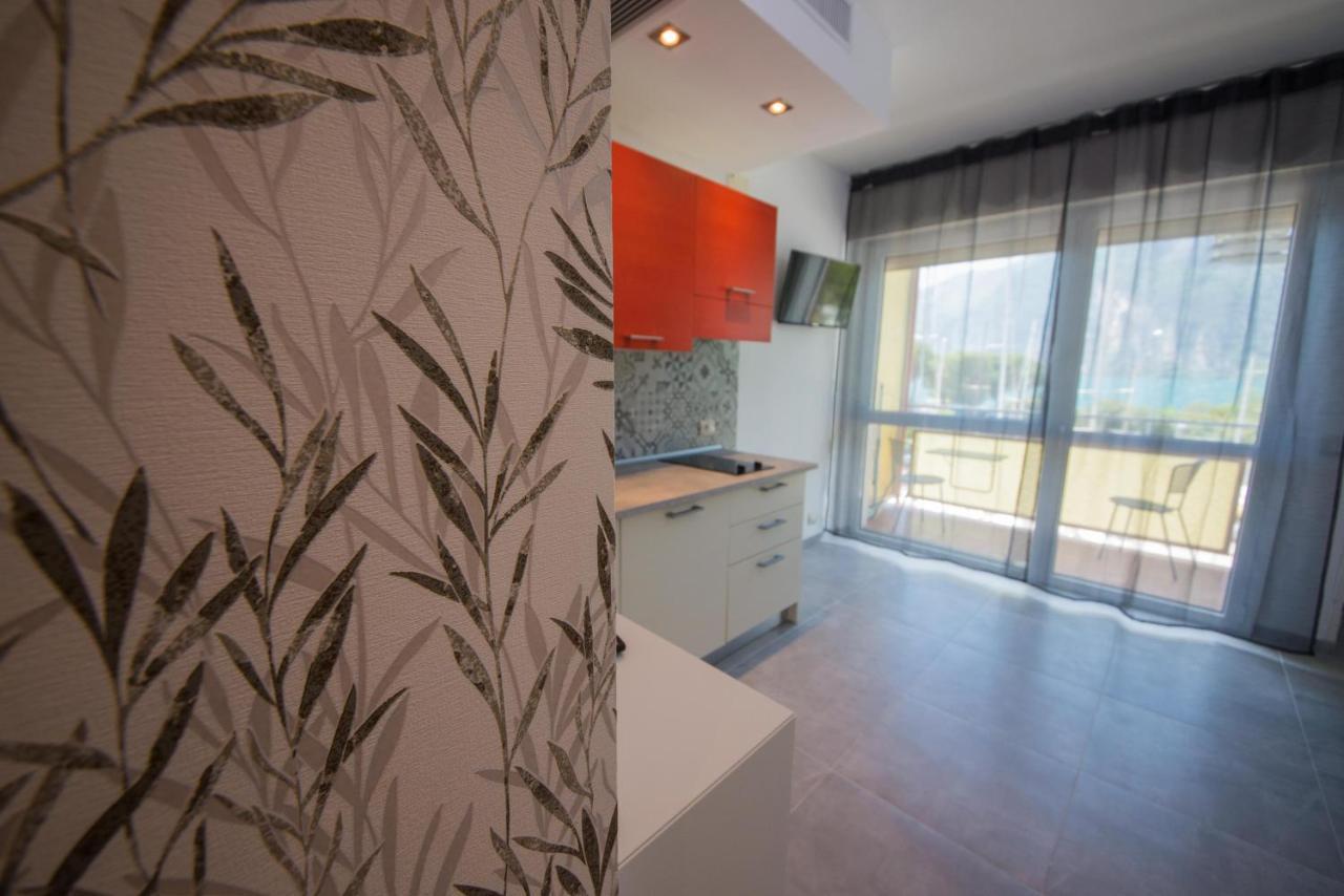 Residence Cristine Riva del Garda Exteriör bild
