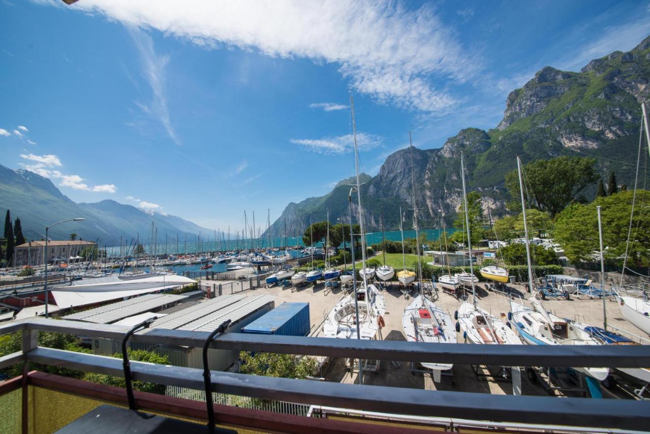 Residence Cristine Riva del Garda Exteriör bild