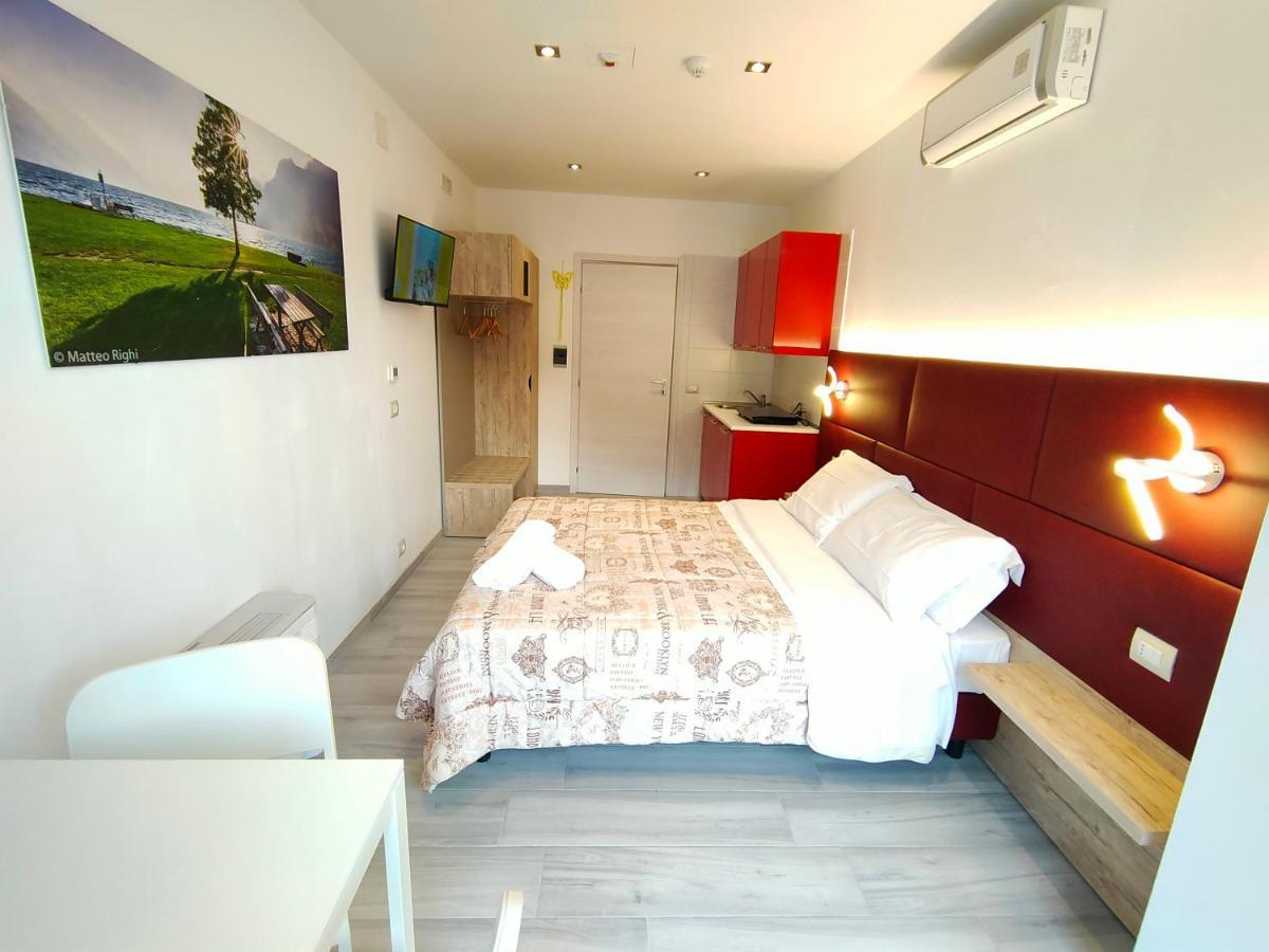 Residence Cristine Riva del Garda Exteriör bild